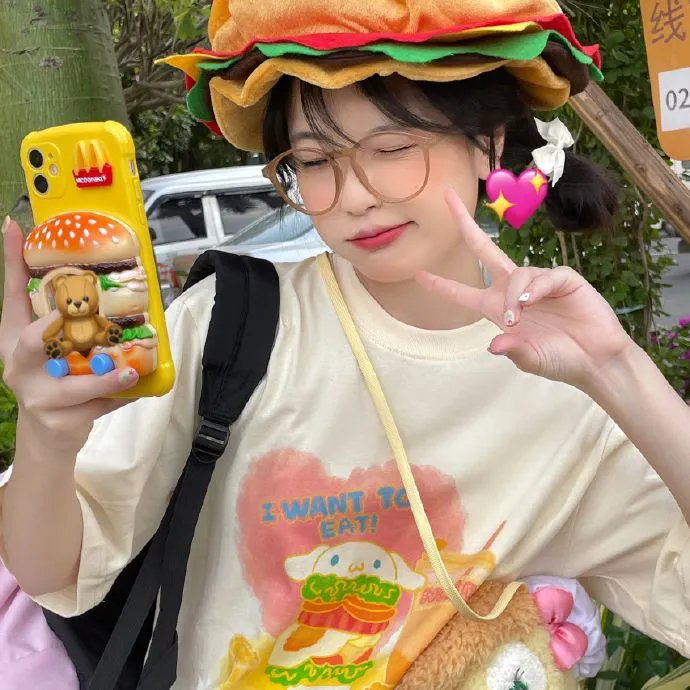 度假营的自白 封面
